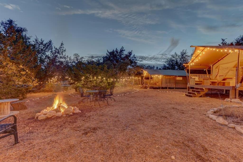 Hotel 12 Fires Luxury Glamping With Heating #3 Johnson City Exterior foto